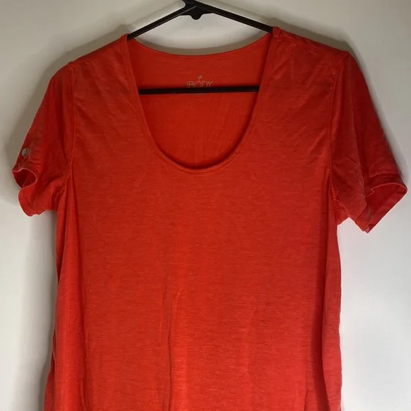 Super SOFT 🍊 reddish orange tshirt Cotton On Body Size Medium Like new ✨ Bright - Picture 2 of 6